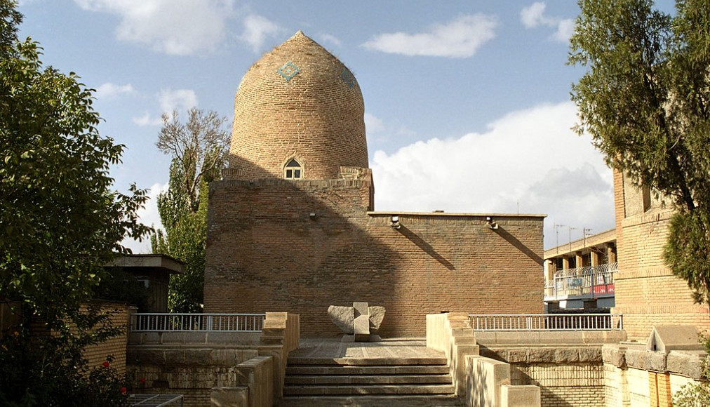 Mausolée de la reine Esther et de son oncle Mordechaï, à Hamedan, l'un des centres de pèlerinage juif les plus importants en Iran. Mausolée de la reine Esther et de son oncle Mordechaï, à Hamedan, l'un des centres de pèlerinage juif les plus importants en Iran. / ©Philippe Chavin (Simorg), CC BY-SA 3.0, Wikimedia Commons