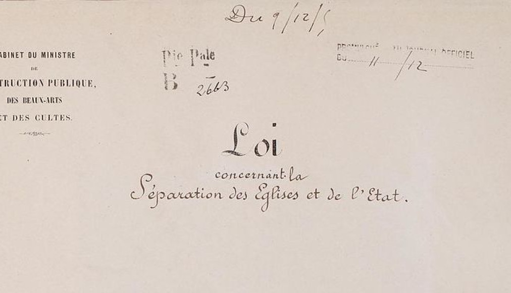 Difficile aménagement de la loi de 1905 en France Difficile aménagement de la loi de 1905 en France / ©Archives nationales, Domaine public, via Wikimedia Commons