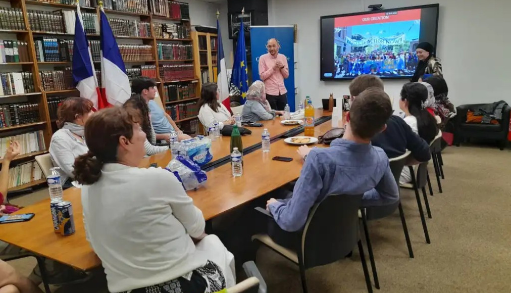 Visite de la grande mosquée de Strasbourg, lors de la Summer School 2025 d’ABC-Climont. / ©ABC-Climont