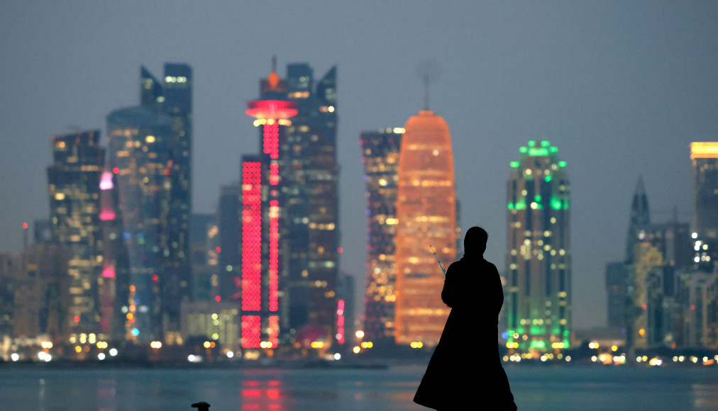 Révélée par un consortium de journalistes européens, la campagne de dénigrement organisée par les Emirats arabes unis à l’endroit du Qatar joue sur la peur de l’islamisme comme outil de propagande. Révélée par un consortium de journalistes européens, la campagne de dénigrement organisée par les Emirats arabes unis à l’endroit du Qatar joue sur la peur de l’islamisme comme outil de propagande. / Keystone