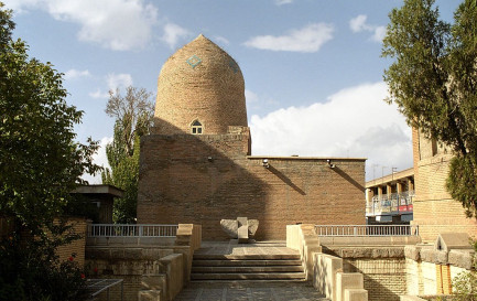  Mausolée de la reine Esther et de son oncle Mordechaï, à Hamedan, l&#039;un des centres de pèlerinage juif les plus importants en Iran. / ©Philippe Chavin (Simorg), CC BY-SA 3.0, Wikimedia Commons